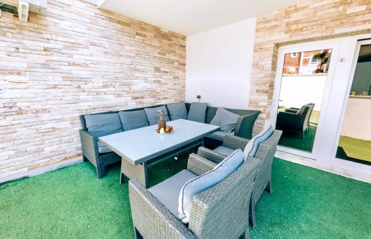 Vip Deluxe Apartment Arian Novalja Bagian luar foto
